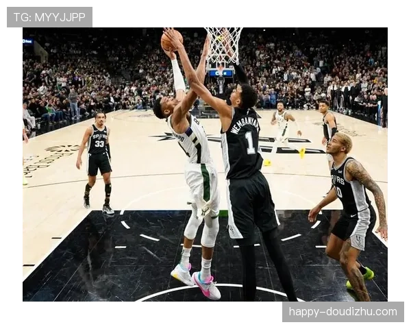 文班亚马与切特内线对决 新生代长人重新定义比赛